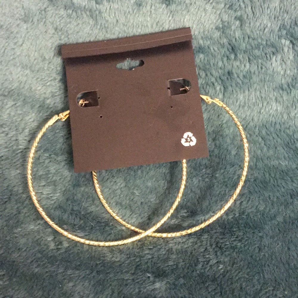 😍 Earrings - Picture 3 of 3